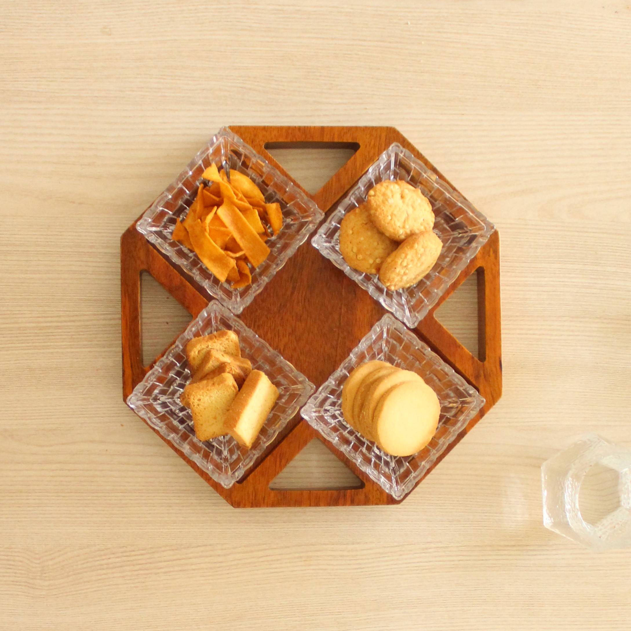 handcrafted octagonal mango wood serving platter