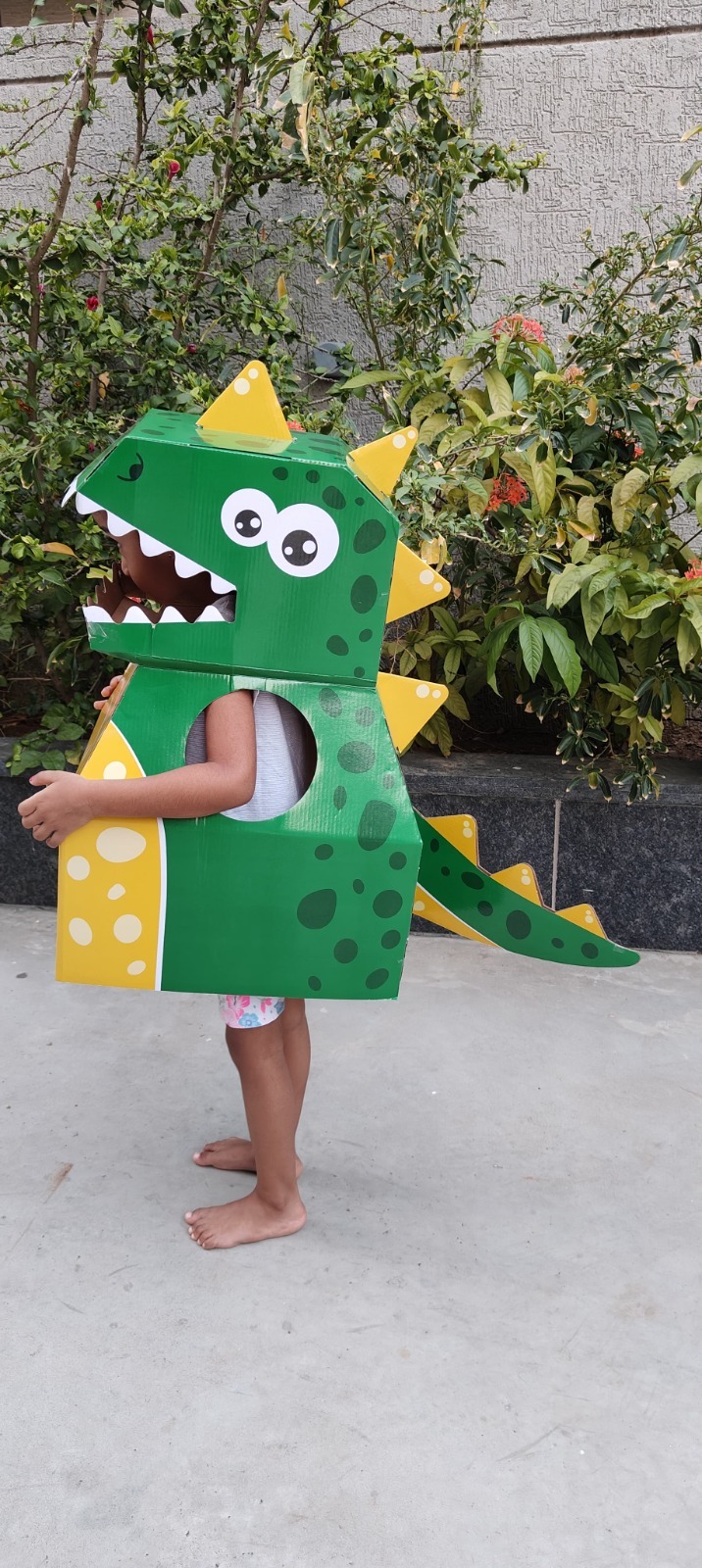 Kids costume for imaginative play