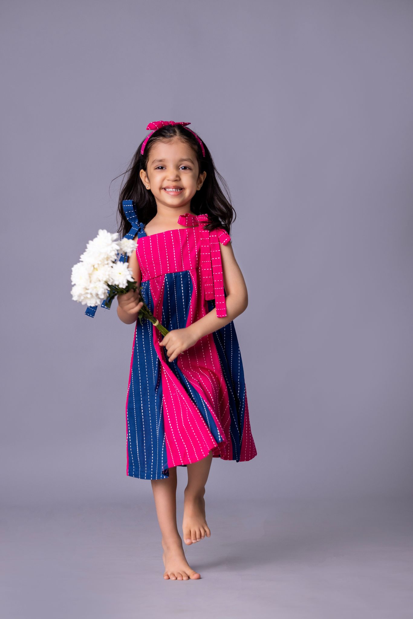 Girls' dress with modern design