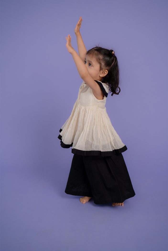 Palewhitepleatedtopandpants 2 e1757757160877